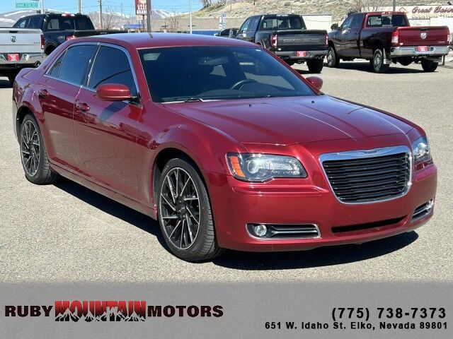 2013 - Chrysler - 300 - $13,995