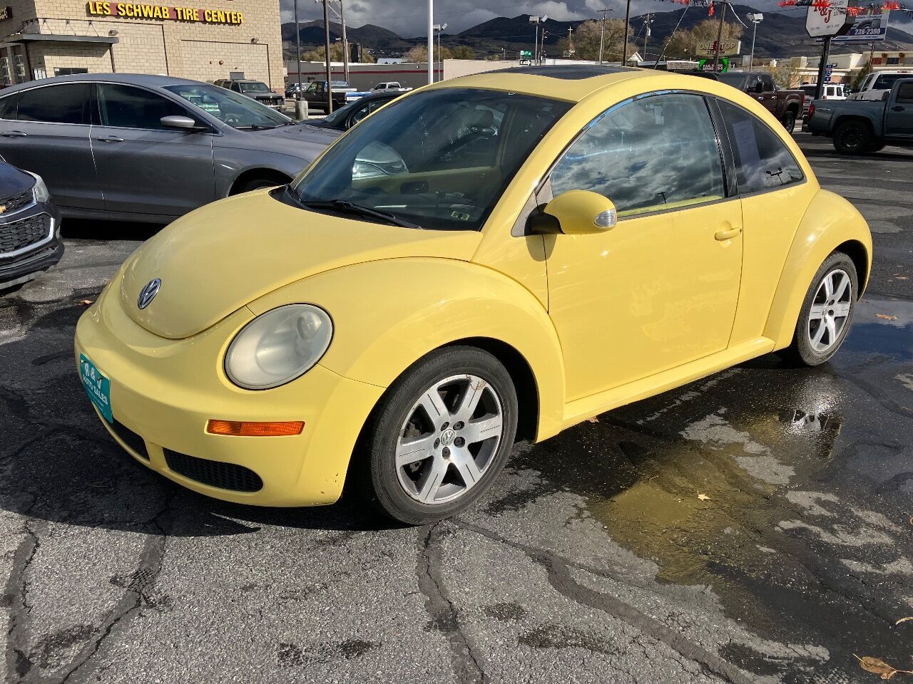 2006 - Volkswagen - New Beetle - $5,995