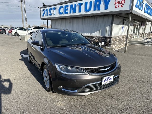 2015 - Chrysler - 200 - $10,362