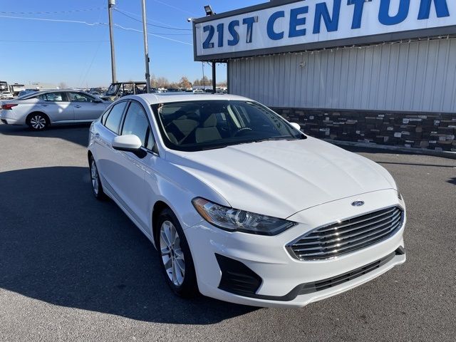 2020 - Ford - Fusion - $18,109