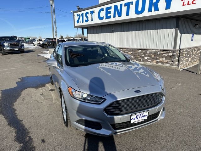 2016 - Ford - Fusion - $10,864